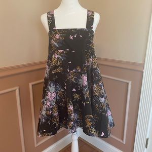 Beautiful crisscross bow back dress!